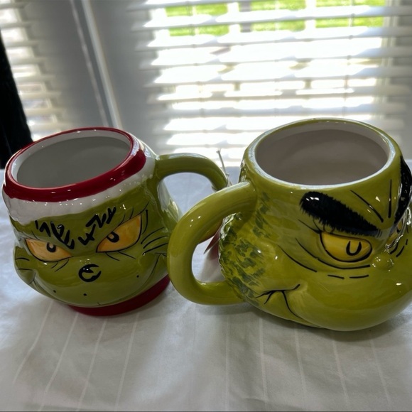 Grinch Green Mug Set - Picture 3 of 7